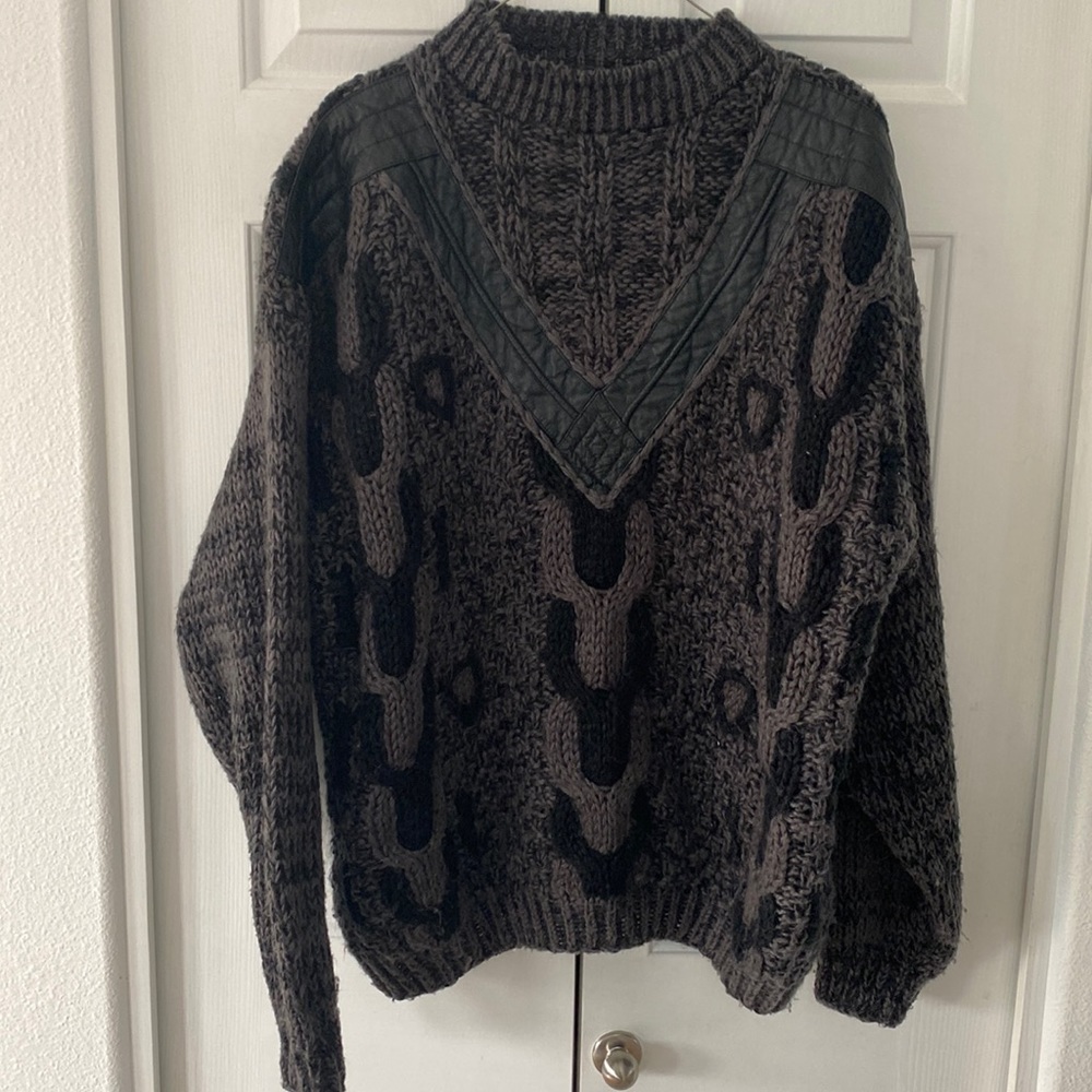 Street Scenes vintage 80's knit and leather sweater. Large